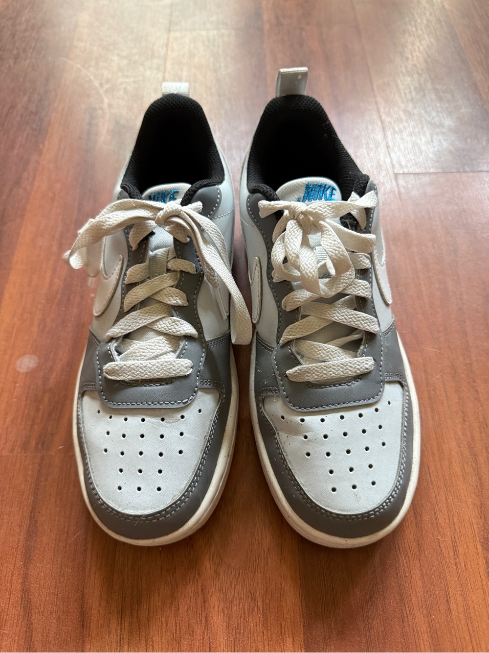 Nike Kids Two-Tone White and Gray Low-Top Sneakers